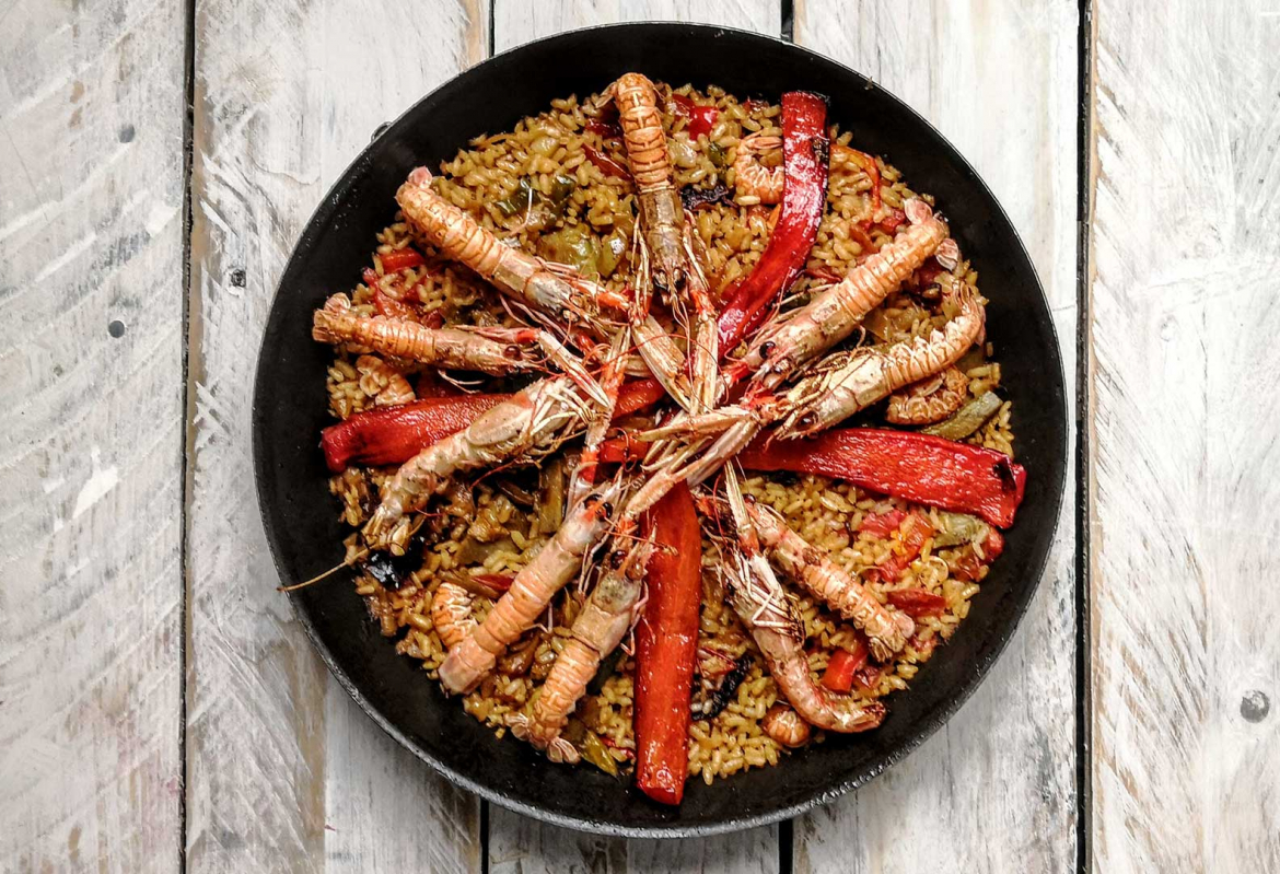 Recept: Paella tenger gyümölcseivel