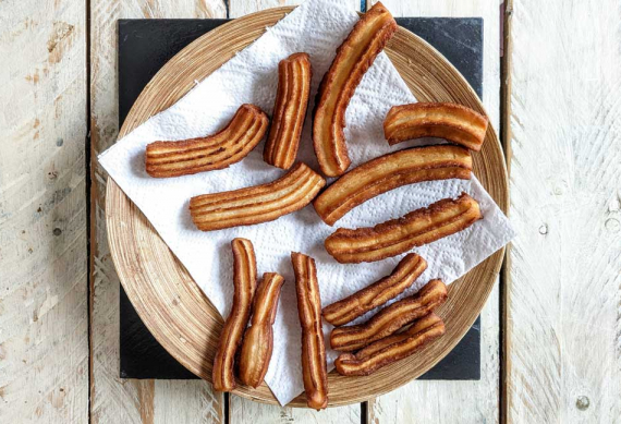 Recept: Autentikus spanyol churros (csurosz)